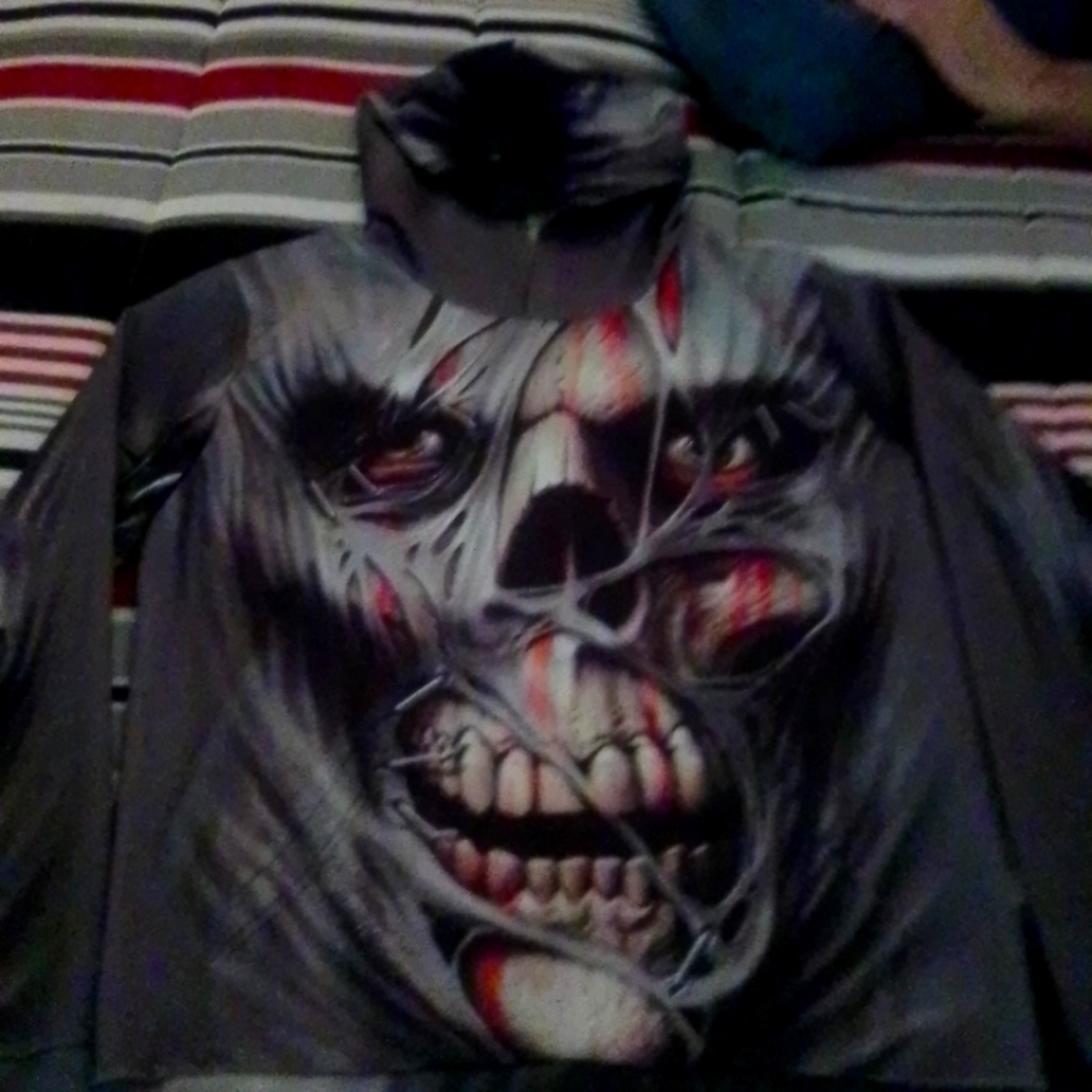 Men's XL skull hoodie